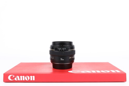 Canon 50mm usm 2 anni - f1.4,